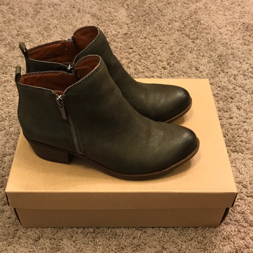 Lucky Brand Dark Moss Leather ZIP block booties